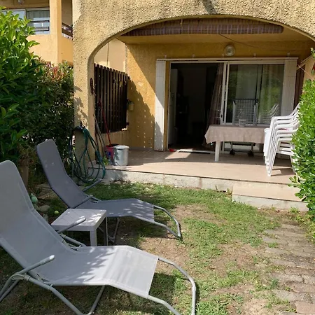 Au Bord De Apartment *