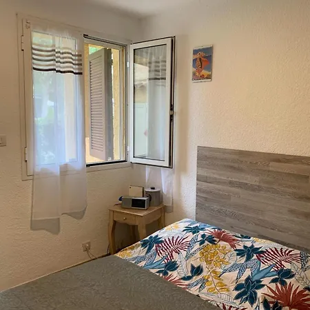 Au Bord De Apartment